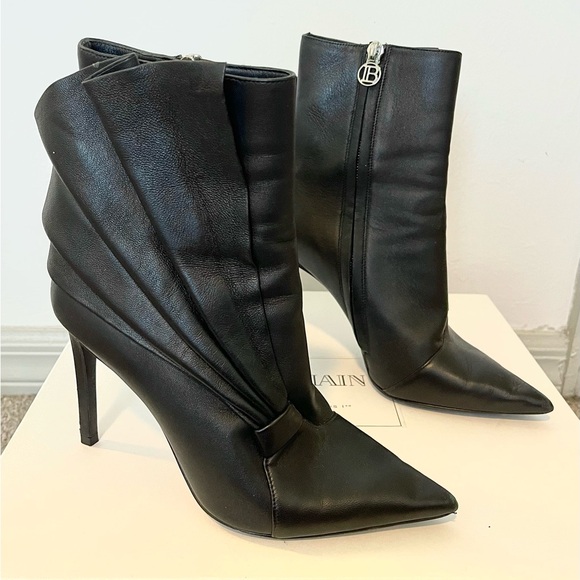 Balmain Pleated Fan Booties - Picture 4 of 14